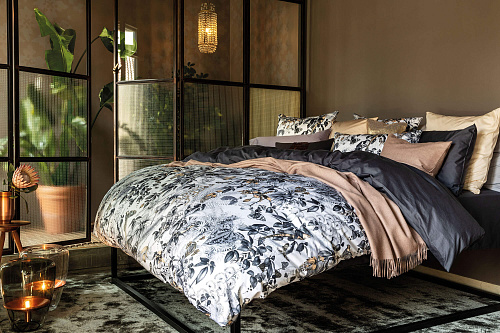 Сатиновый комплект постельного белья Perelin